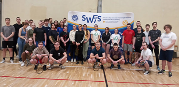 Dwa turnieje sportowe studentów