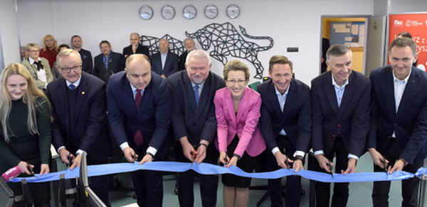 Laboratorium finansowo-giełdowe już otwarte!