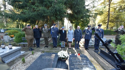 Pamięci żołnierzy, którzy polegli służąc ojczyźnie 